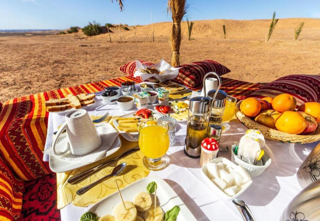 Hotel Host Luxury Camp à Merzouga Extérieur photo