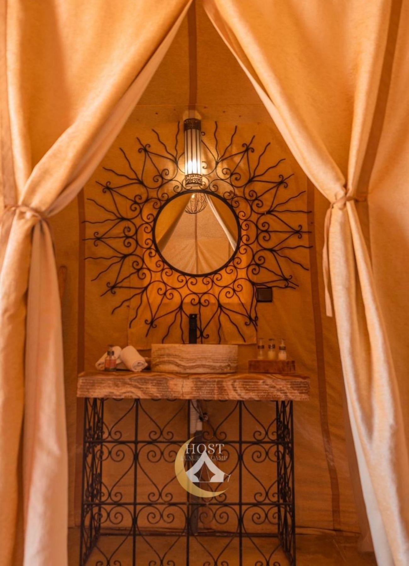 Hotel Host Luxury Camp à Merzouga Extérieur photo